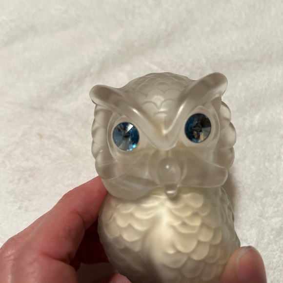 Avon Snow Owl Sonnet Sachet Powder of Glass - Picture 4 of 4